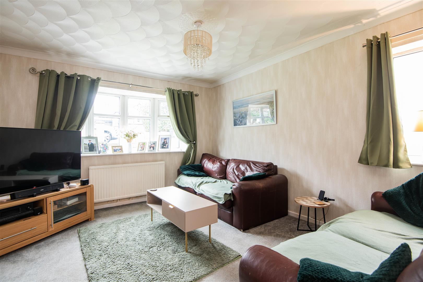 4 bed property in Hillside Avenue, Bolton